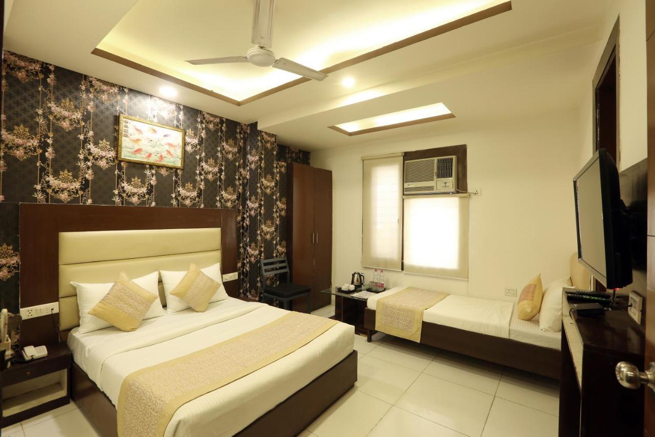 Travel Inn At Delhi Airport New Delhi Buitenkant foto